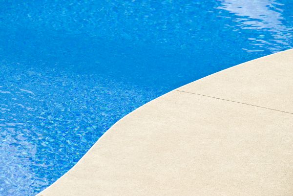 Cost of Pool Deck Construction in Freehold